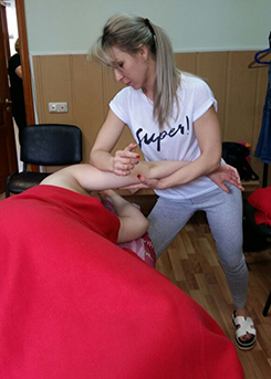 Екатерина Бутрикова прошла курс по роллинг-массаж